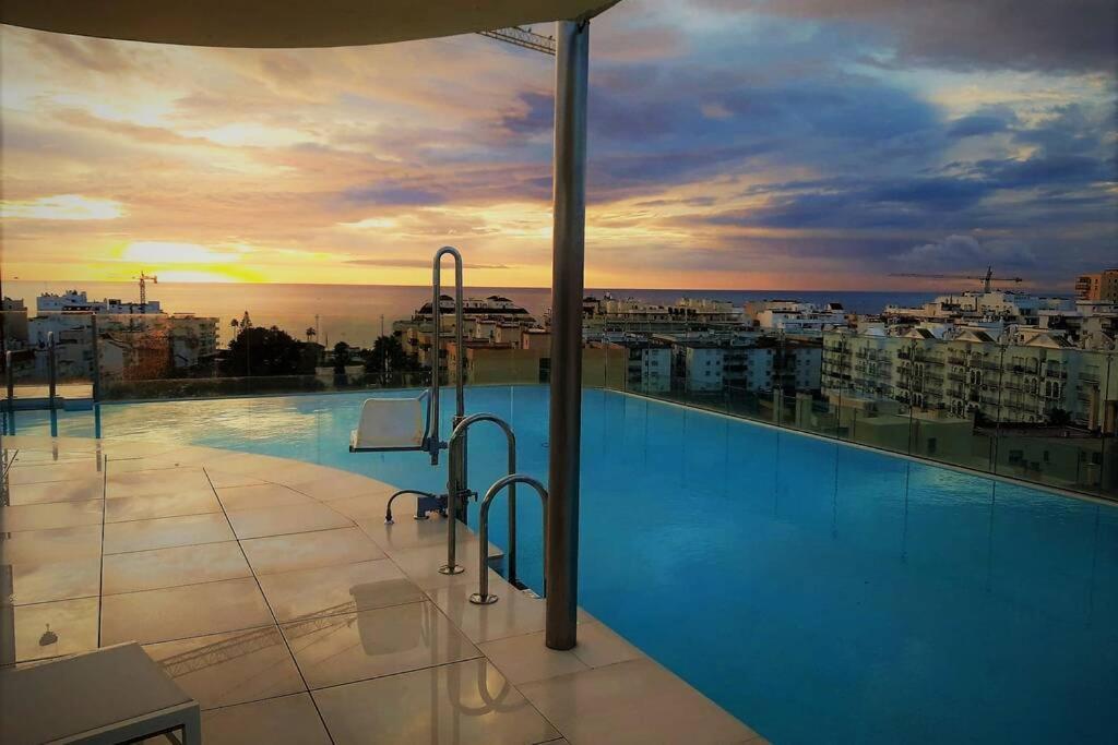 Keywise Family Luxury Infinity Beach & Golf 埃斯特波纳 外观 照片