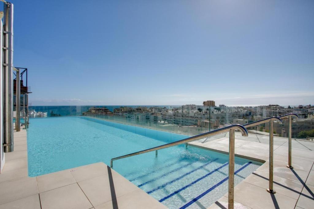 Keywise Family Luxury Infinity Beach & Golf 埃斯特波纳 外观 照片